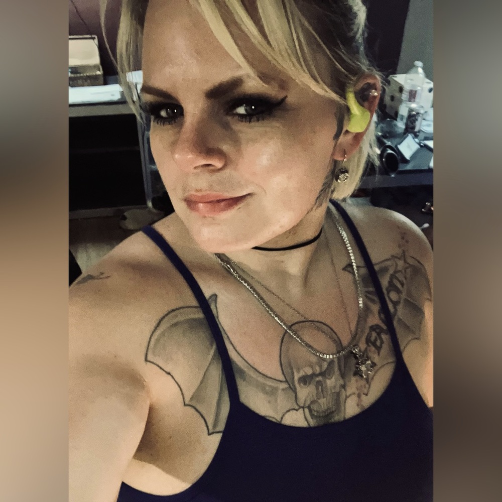 Meet your Posher, Megan Maxwell